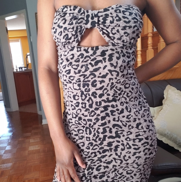 Animal Print mini Dress - Picture 3 of 3